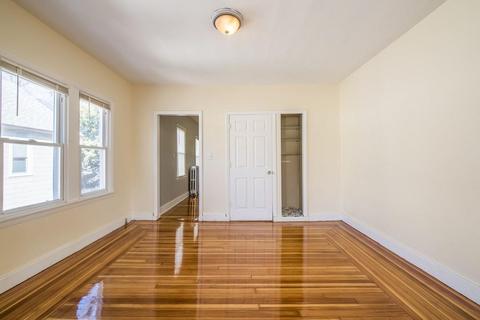 61 Eloise St, Springfield, MA 01118 photo 20
