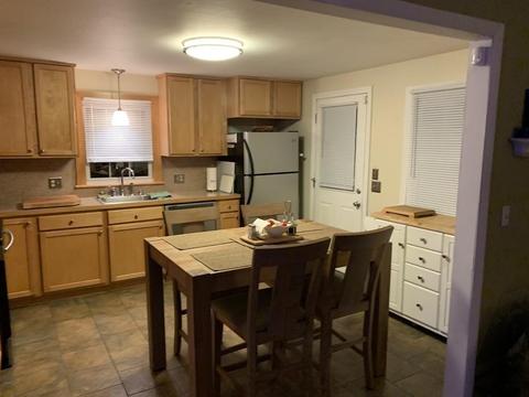 265 Starling Rd, Springfield, MA 01119 photo 2