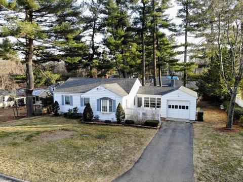 119 Willowbrook Dr, Springfield, MA 01129 photo 4