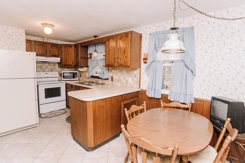 119 Willowbrook Dr, Springfield, MA 01129 photo 11