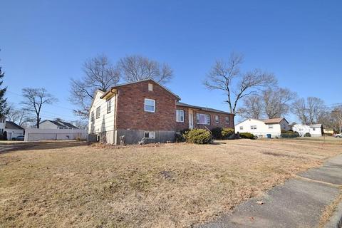 11 Michael Rd, Randolph, MA 02368 photo 3