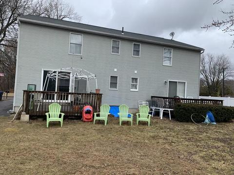 73 Blanding St, Springfield, MA 01151 photo 2