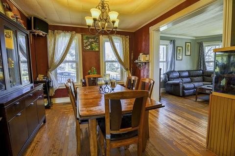 5 Circuit Avenue East, Worcester, MA 01603 photo 3