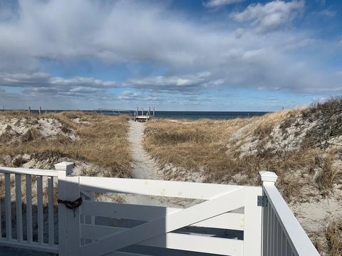 19 Wingaersheek Rd, Gloucester, MA 01930 photo 5