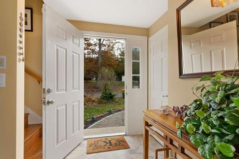 85 Timberlane Dr, Mashpee, MA 02649 photo 4