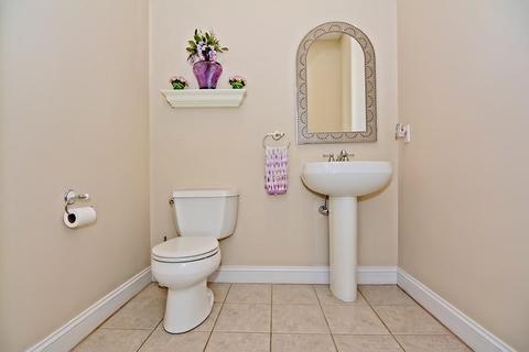 87 Park St, Mendon, MA 01756 photo 7