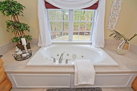 87 Park St, Mendon, MA 01756 photo 25