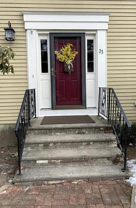23 Knapp Ave, Worcester, MA 01605 photo 2