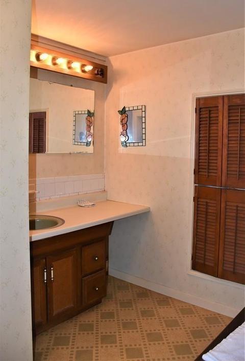 12 Mill Rd, Dudley, MA 01571 photo 22