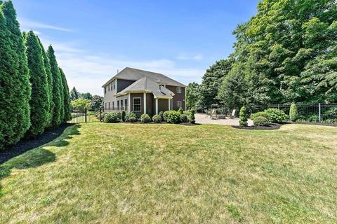 10 Hearthridge Dr, Canton, MA 02021 photo 38