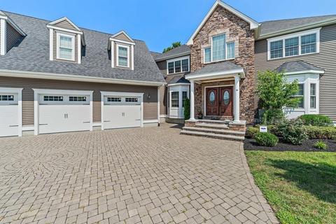 10 Hearthridge Dr, Canton, MA 02021 photo 1