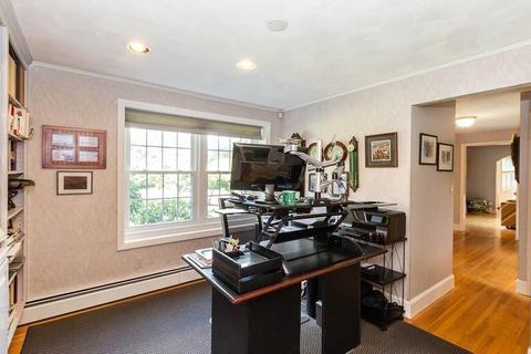 9 Mohawk Dr, Framingham, MA 01701 photo 10