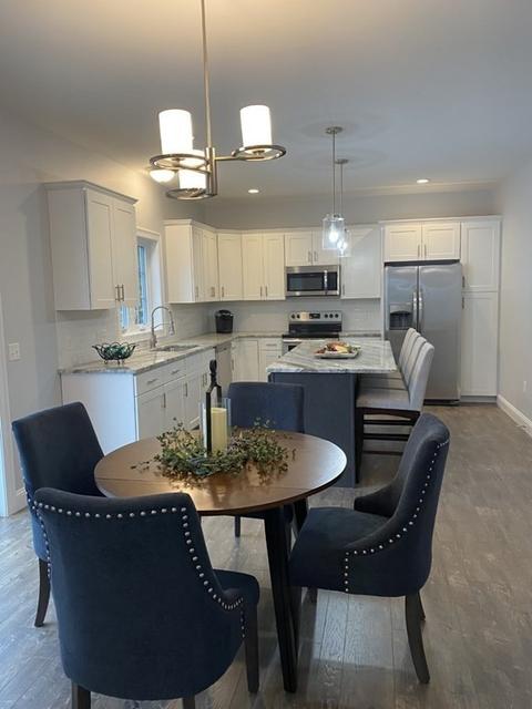 48 Sycamore Ln, Chicopee, MA 01013 photo 2