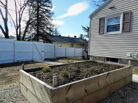 875 Wilbraham Rd, Springfield, MA 01109 photo 22