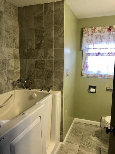 853 Grattan St, Chicopee, MA 01020 photo 12