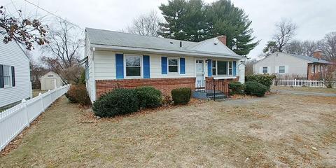 62 Melba St, Springfield, MA 01119 photo 2