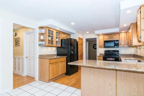 4 Laurelwoods Dr, Townsend, MA 01474 photo 4