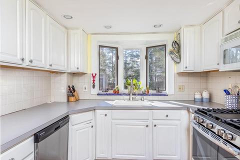 25 Bubier Rd, Marblehead, MA 01945 photo 12