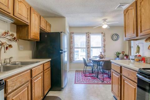 5 Castlegate Dr #B, Springfield, MA 01129 photo 10