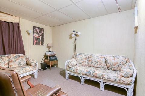 5 Castlegate Dr #B, Springfield, MA 01129 photo 18