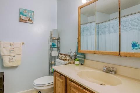 5 Castlegate Dr #B, Springfield, MA 01129 photo 17