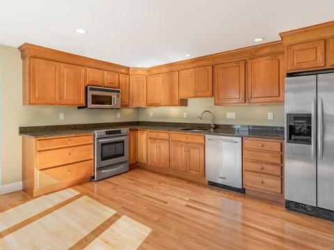 74 E Main St #2, Gloucester, MA 01930 photo 6