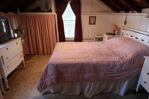 1 Cobble Is, Webster, MA 01570 photo 11