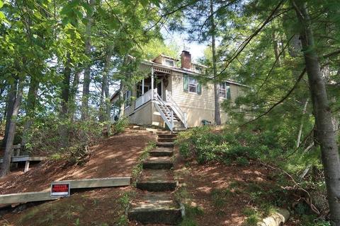 1 Cobble Is, Webster, MA 01570 photo 4