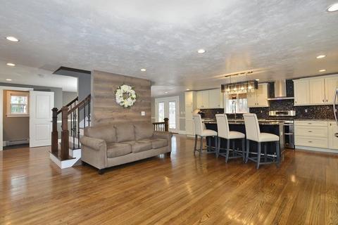 44 N High St, Foxboro, MA 02035 photo 6