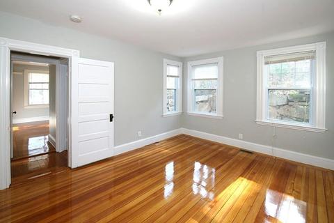 18 Haskell St, Beverly, MA 01915 photo 8