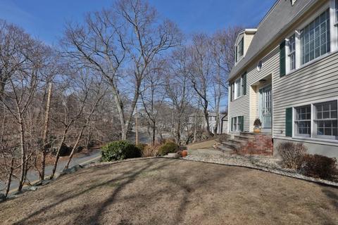 154 Spring St, Stoneham, MA 02180 photo 5