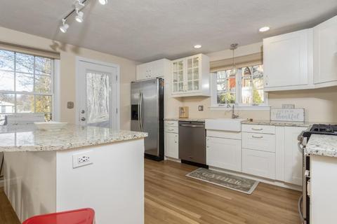 154 Spring St, Stoneham, MA 02180 photo 8