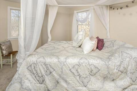 154 Spring St, Stoneham, MA 02180 photo 24