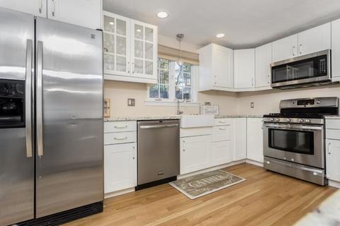154 Spring St, Stoneham, MA 02180 photo 9