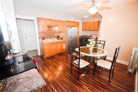 168 Prospect St, Springfield, MA 01107 photo 30