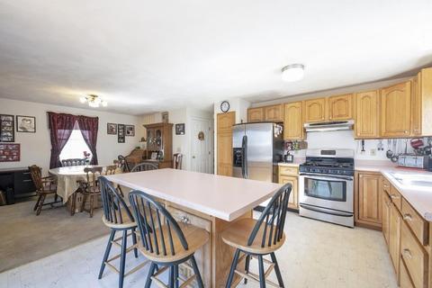 54 Cherry St, Gloucester, MA 01930 photo 6