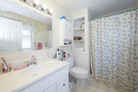 54 Cherry St, Gloucester, MA 01930 photo 10
