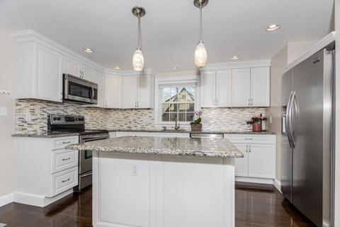 21 Hunt St, Reading, MA 01867 photo 4