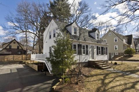 21 Hunt St, Reading, MA 01867 photo 2