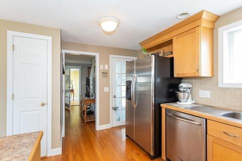 109 Harmon Ave, Springfield, MA 01118 photo 8