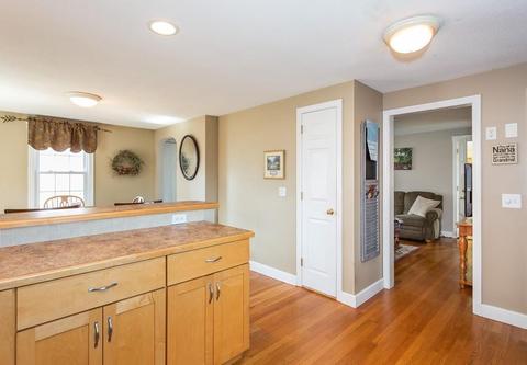 109 Harmon Ave, Springfield, MA 01118 photo 7
