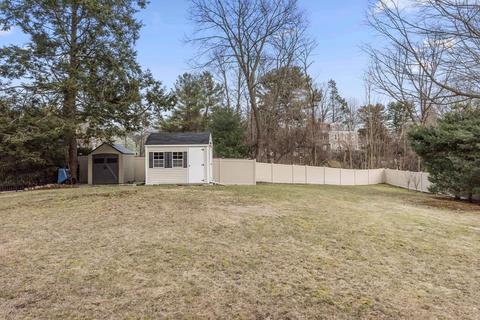 26 Roberts Rd, Wellesley, MA 02481 photo 32