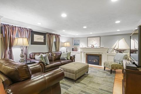 26 Roberts Rd, Wellesley, MA 02481 photo 23