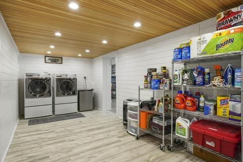 26 Roberts Rd, Wellesley, MA 02481 photo 25