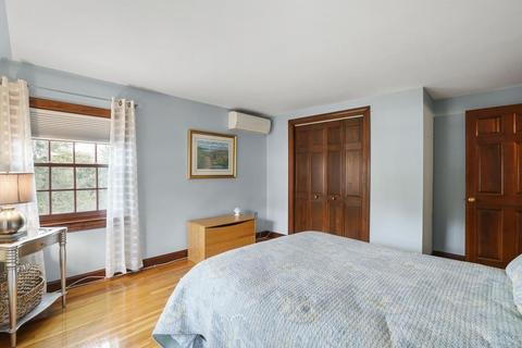 26 Roberts Rd, Wellesley, MA 02481 photo 20