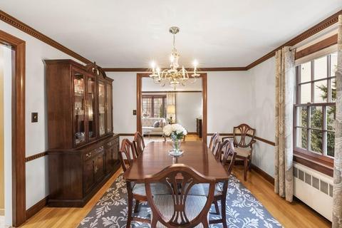 26 Roberts Rd, Wellesley, MA 02481 photo 6