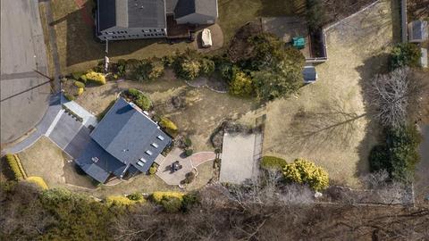 26 Roberts Rd, Wellesley, MA 02481 photo 33