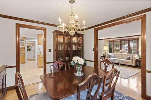 26 Roberts Rd, Wellesley, MA 02481 photo 7