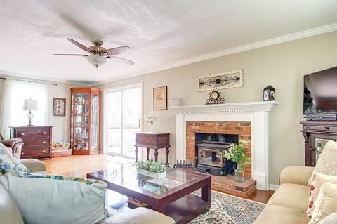 15 Old Douglas Rd, Webster, MA 01570 photo 7