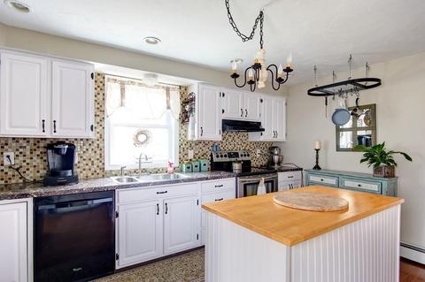 15 Old Douglas Rd, Webster, MA 01570 photo 4